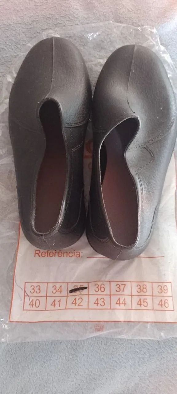 Sapato de borracha - Foto 2