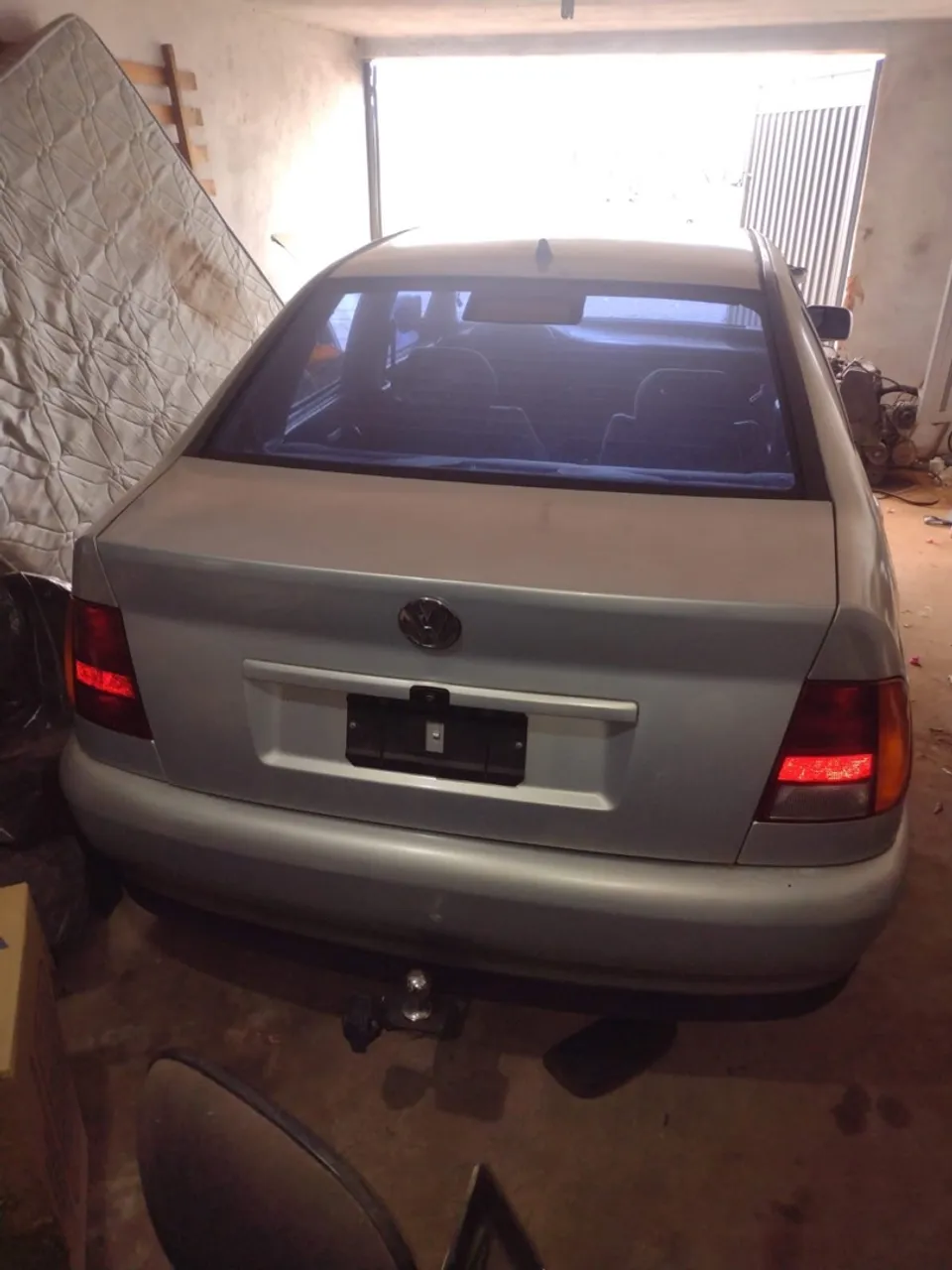 VW Polo Sedan - 99 - Retirar Peças