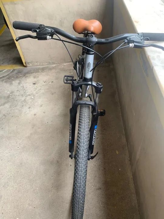 Bicicleta Caloi Mountain Bike Aro 29 C/21 marchas - Foto 3