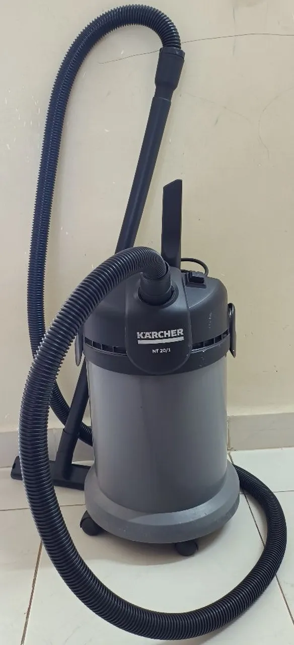 Aspirador de Pó Karcher NT 20/1