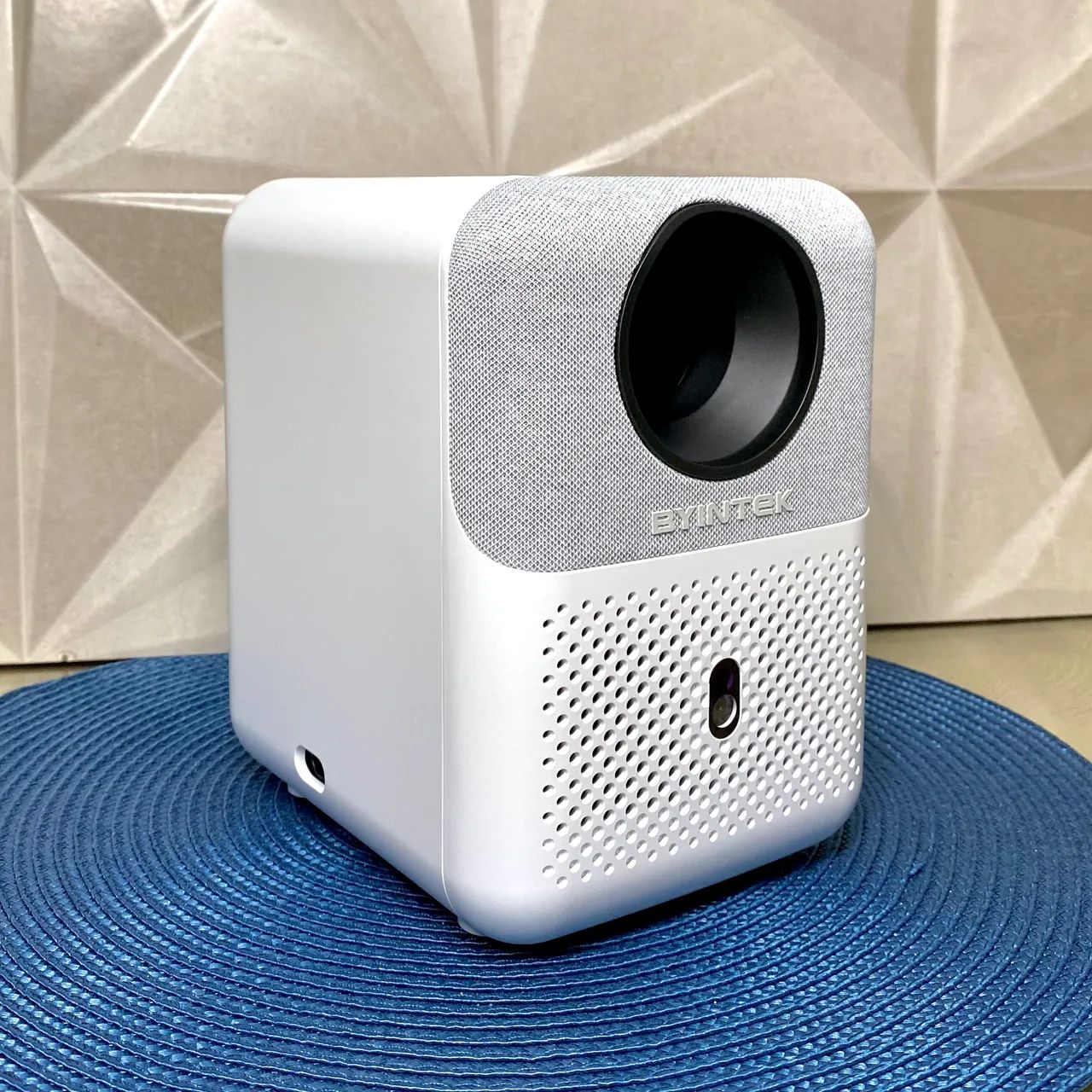 Mini Projetor Byintek Love U4 4K - Foto 2