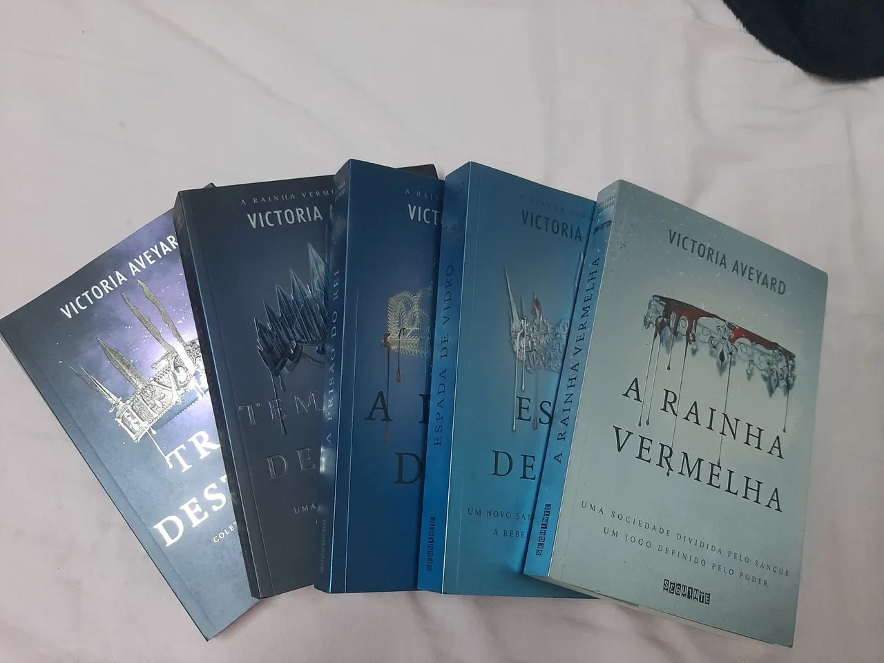 Livros da saga a rainha vermelha