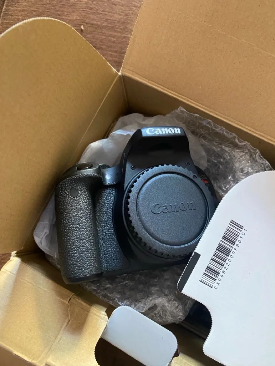 Câmera cânon DSLR T7i apenas corpo sem lente nova sem click - Foto 4