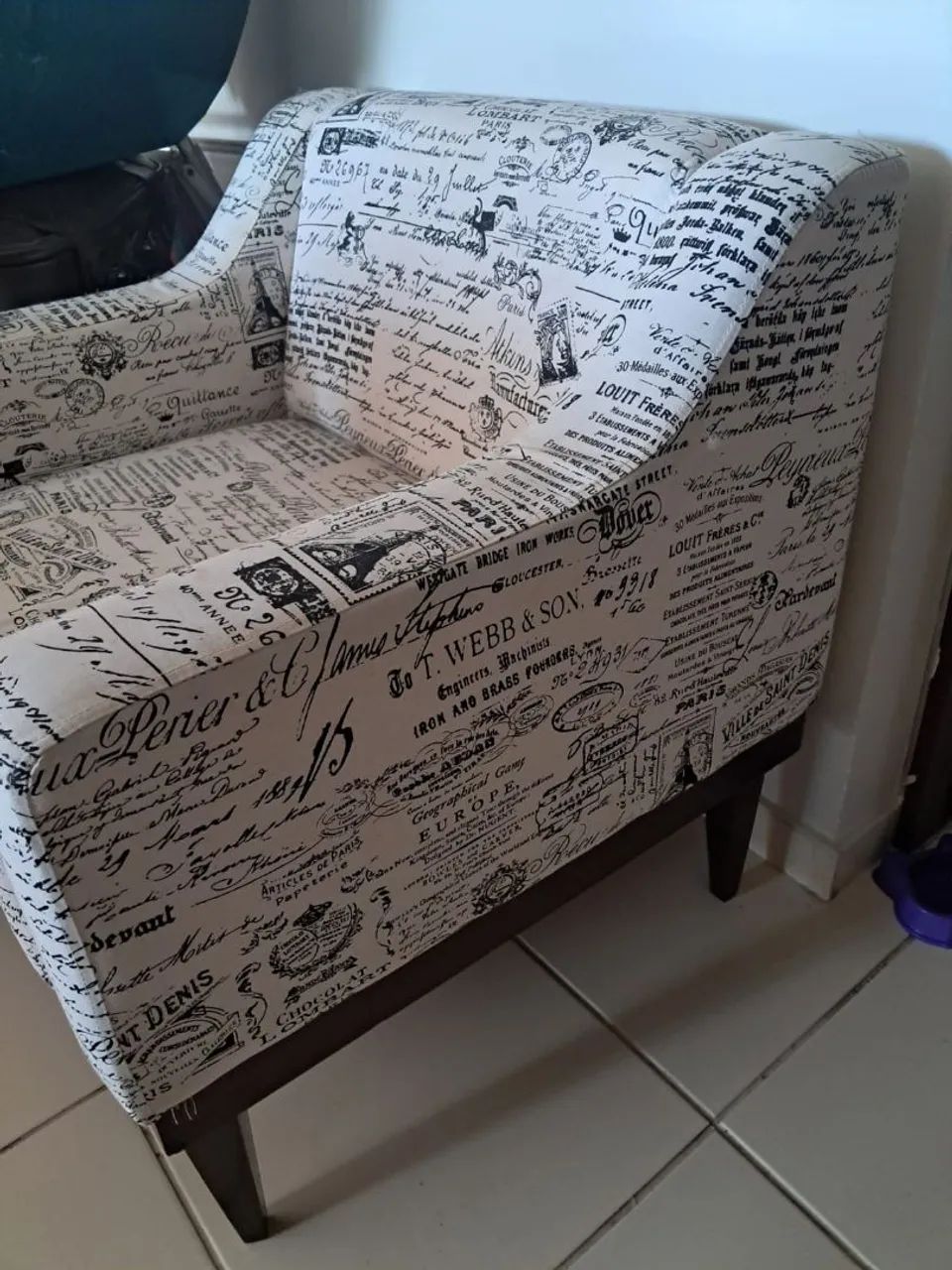 Poltrona estampada em estado de nova - Foto 2