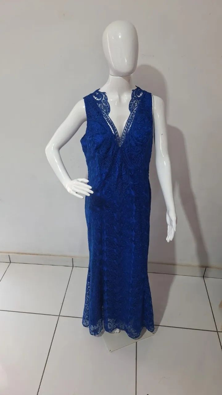 Vestido Longo Azul em Renda