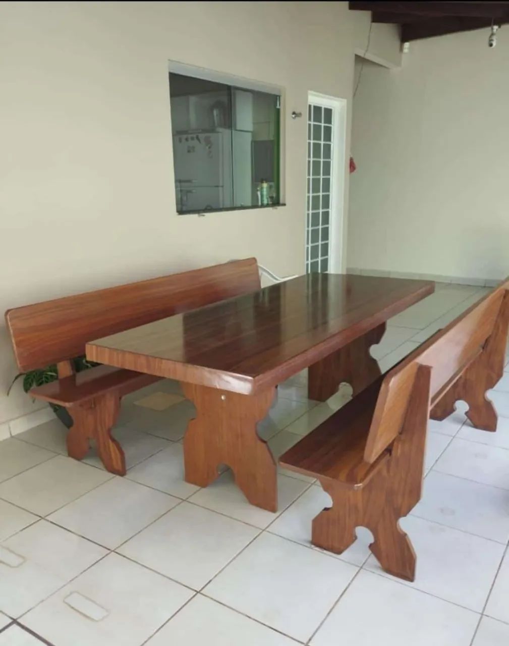 "Mesa Artesanal Única - Feita à Mão com Amor!"