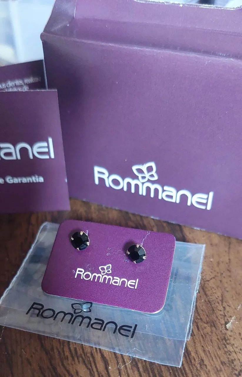 Brinco pedra negra. Rommanel 