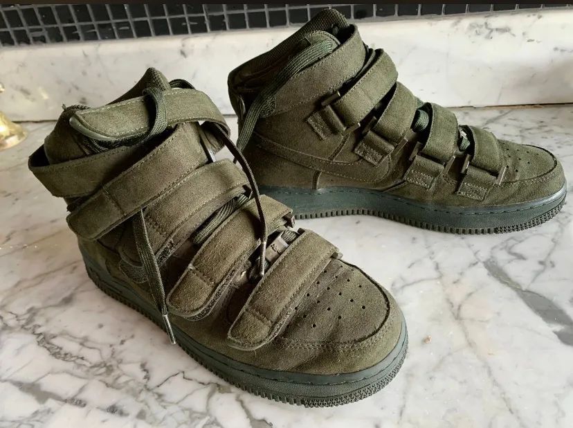 tenis collab billie eilish x nike air force 1 high sequoia