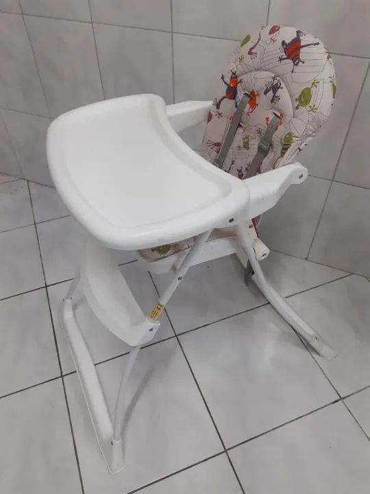 Cadeira de Alimentação Infantil - Usada