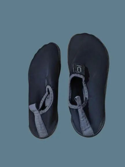 Par de Sapatos de Água Pretos - Foto 3