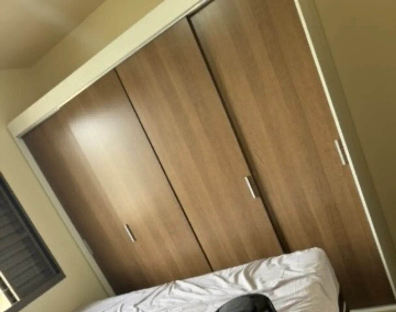 VENDO GUARDA-ROUPAS USADO