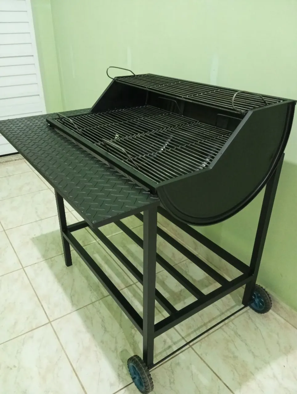 Churrasqueira de tambor com bancada