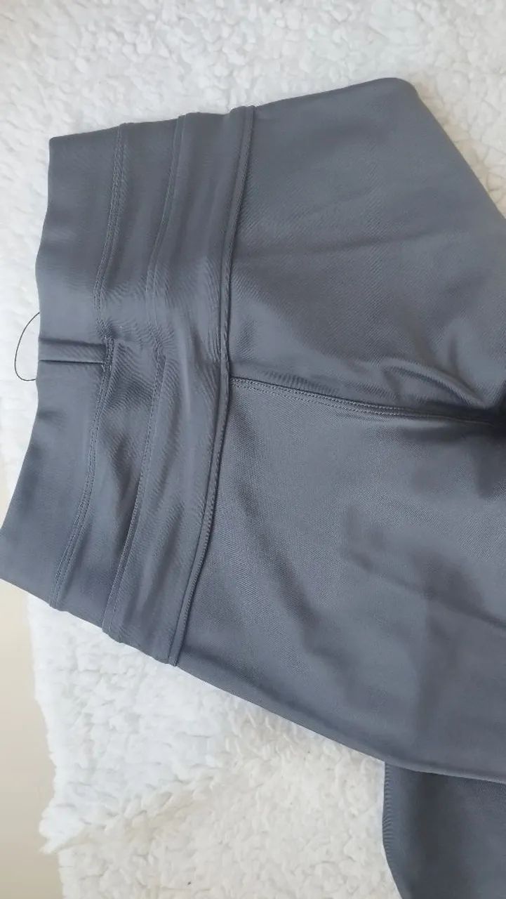 Calça Flare Prada cinza chumbo  - Foto 5