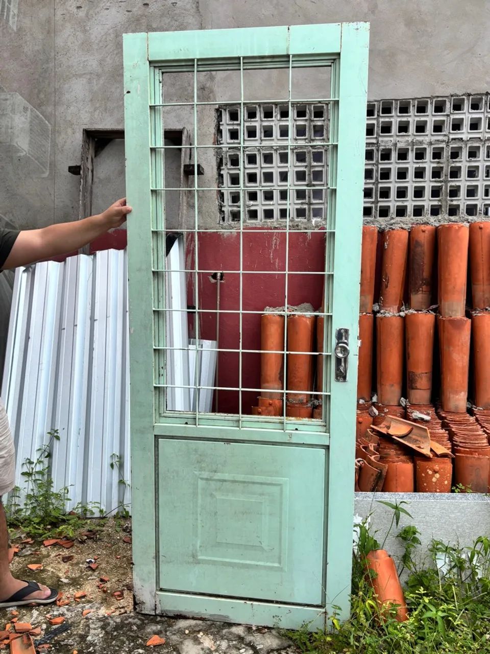 Porta de aço grande 