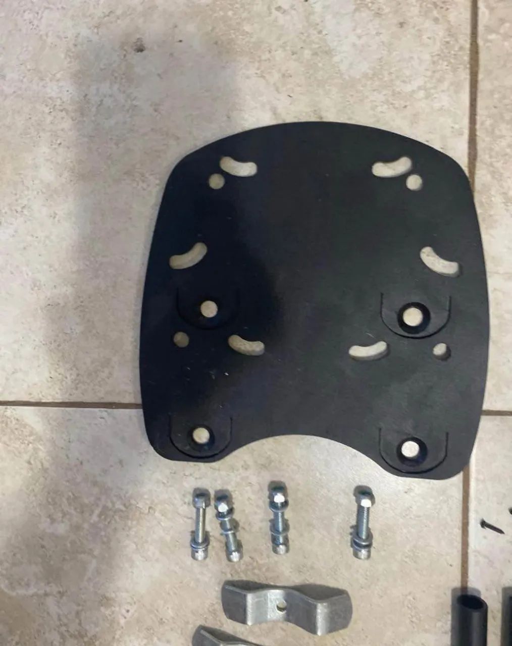 Baú Givi 47 Litros ( Barato) - Foto 3