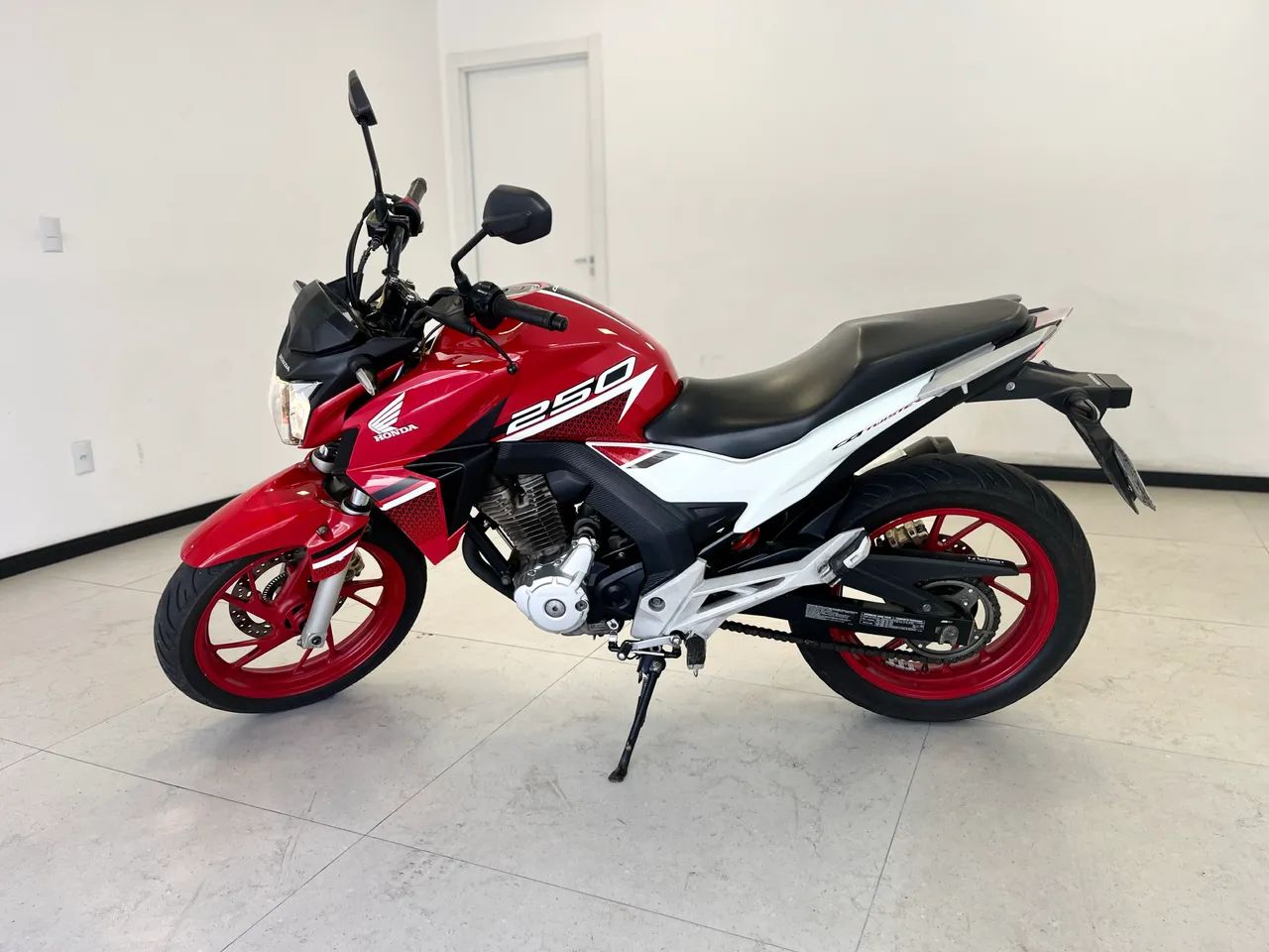 CB 250 TWISTER ABAIXO DA FIPE - Foto 2