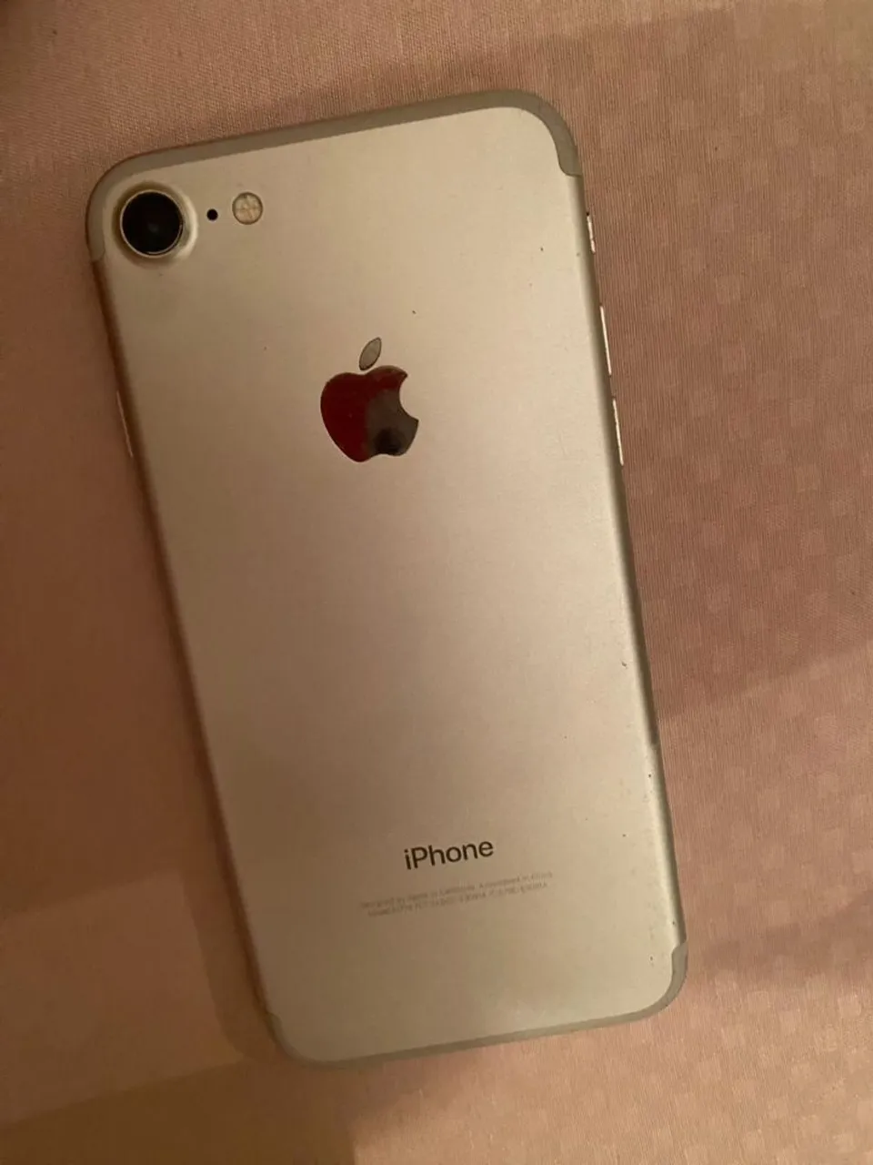 Celular em perfeito estado!! Bateria foi trocada mais bateria boa!