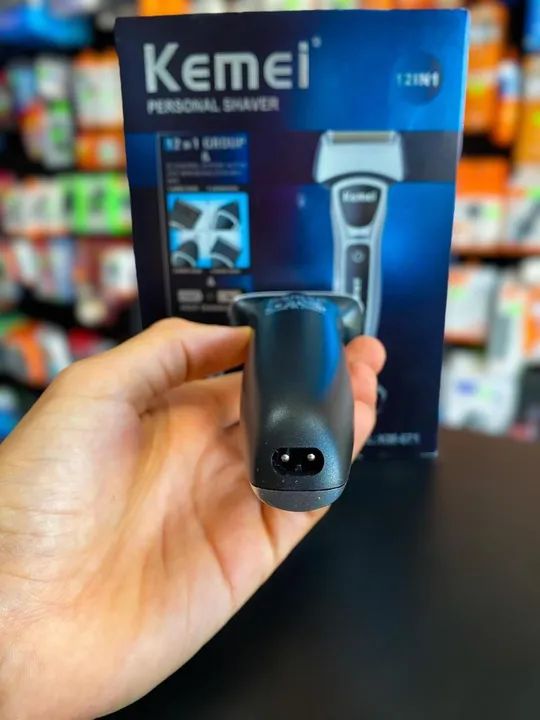 MÁQUINA DE CORTAR CABELO PROFISSIONAL KEMEI KM-671 - Foto 3