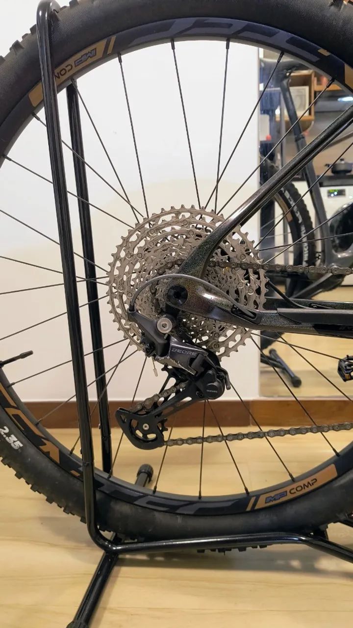 Bicicleta Sense Impact Carbon Pro 29 12v Cinza/dourado Tam M - Foto 5