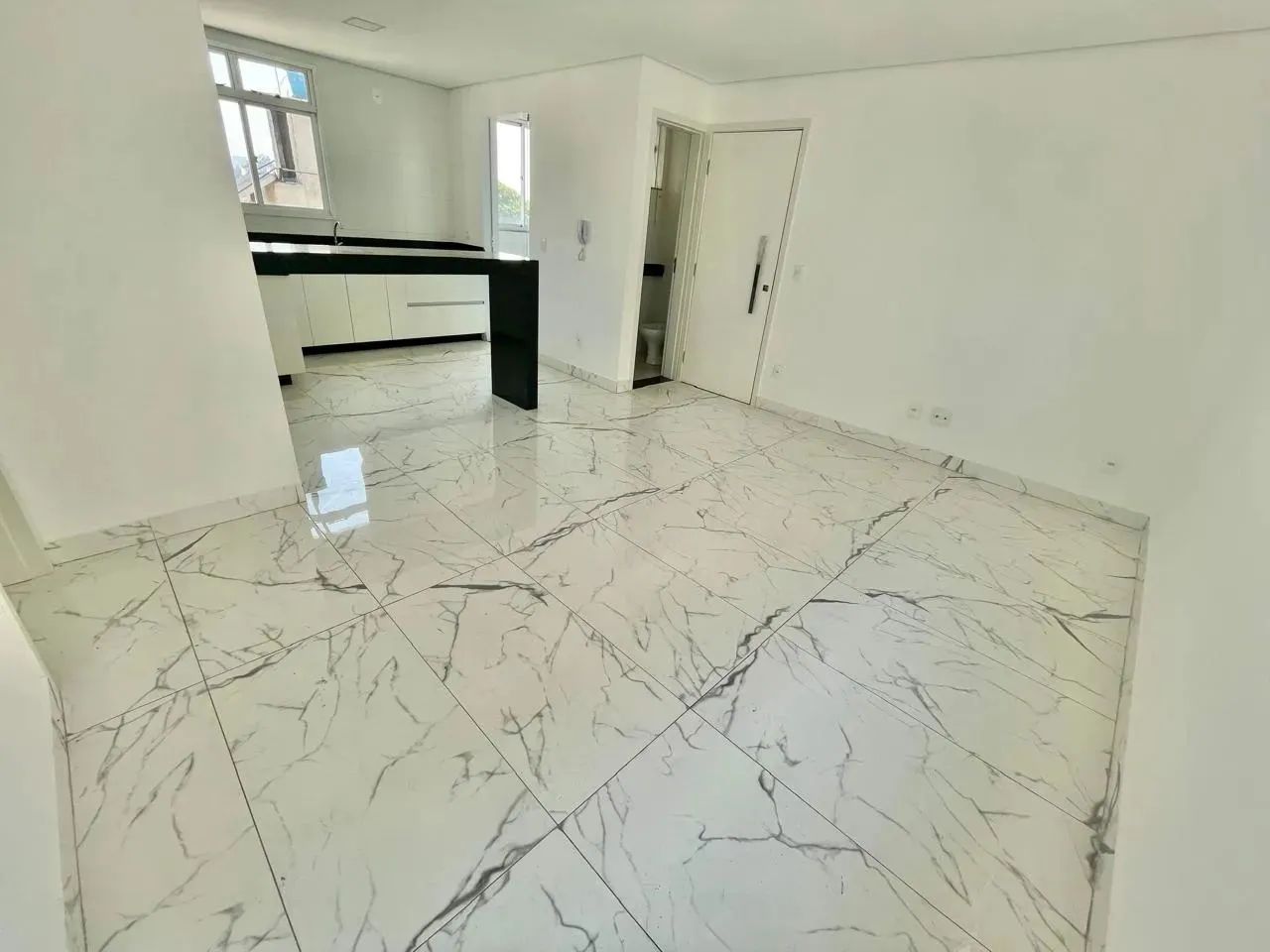 Apartamento para venda possui 90 metros quadrados com 3 quartos