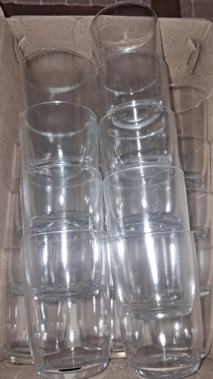 Conjunto de 24 Copos de Vidro