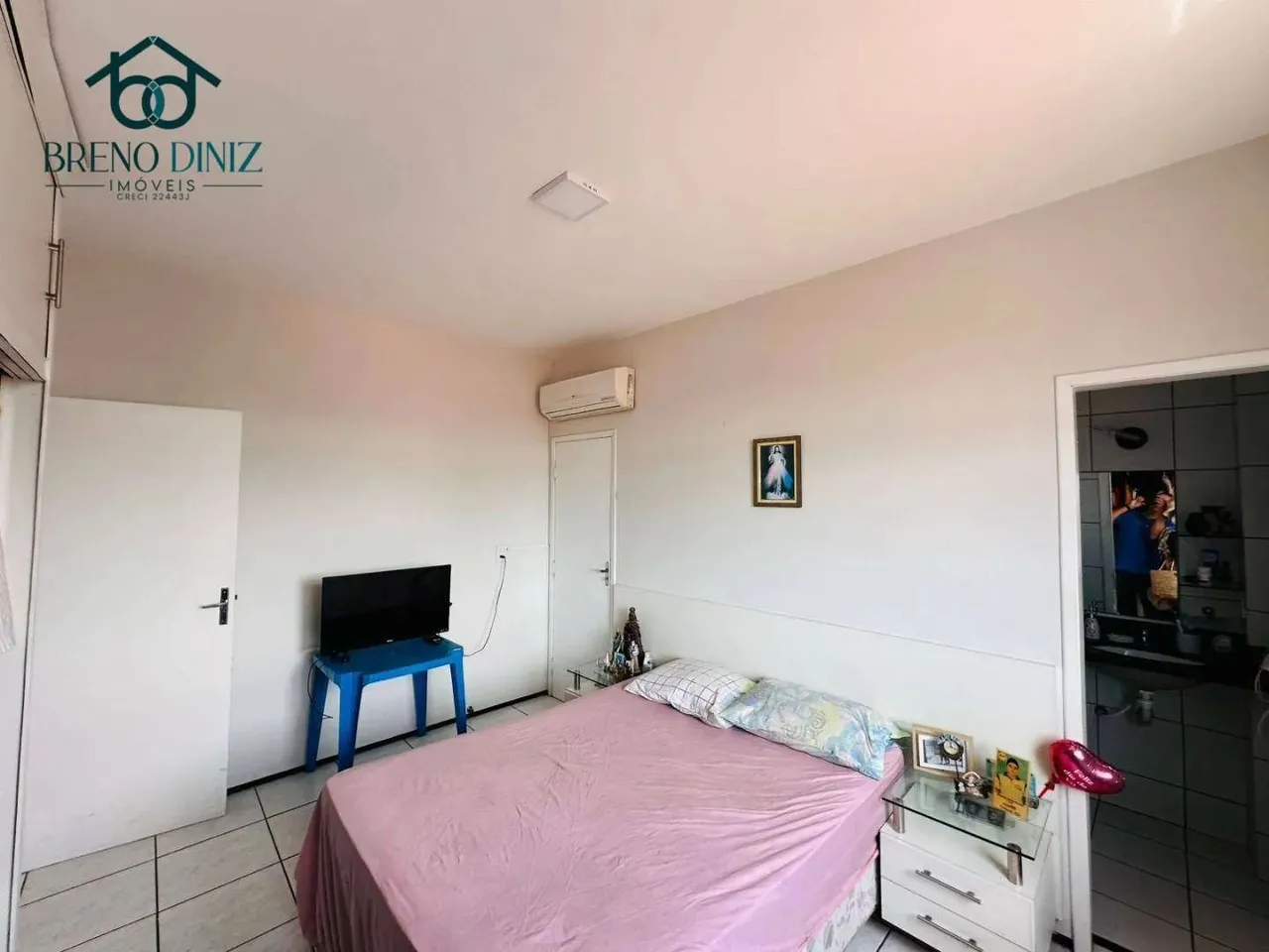 Apartamento com 3 dormitórios à venda, 100 m² por R$ 299.000 - Cidade dos Funcionários - F