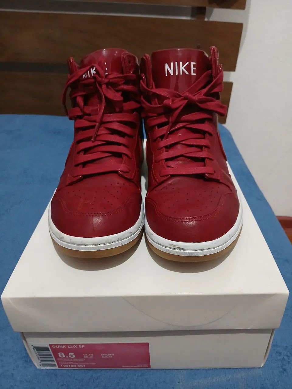 Nike Dunk Lux SP Vermelha