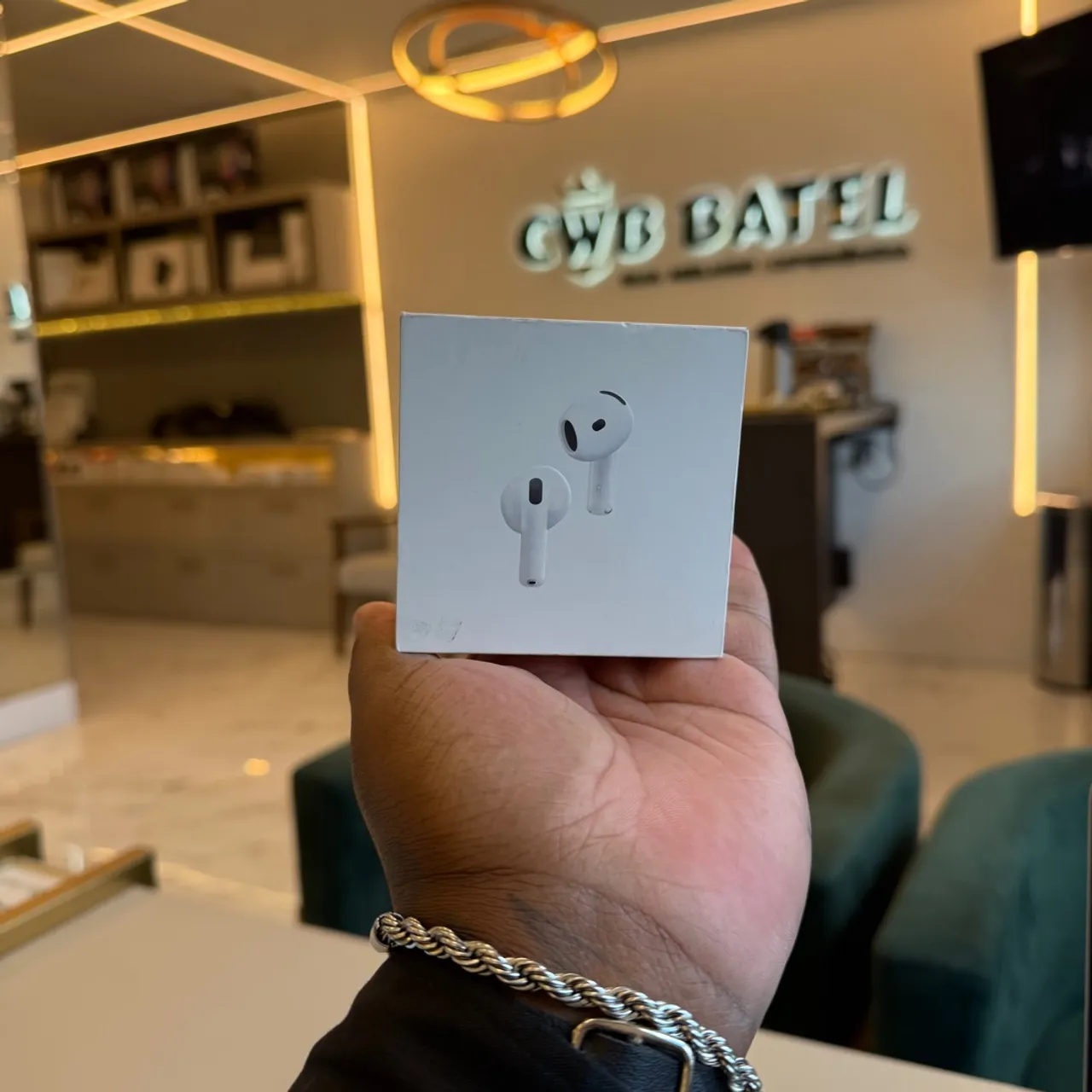 AirPods 4 com ANC - Cancelamento Ativo de Ruído Perfeito
