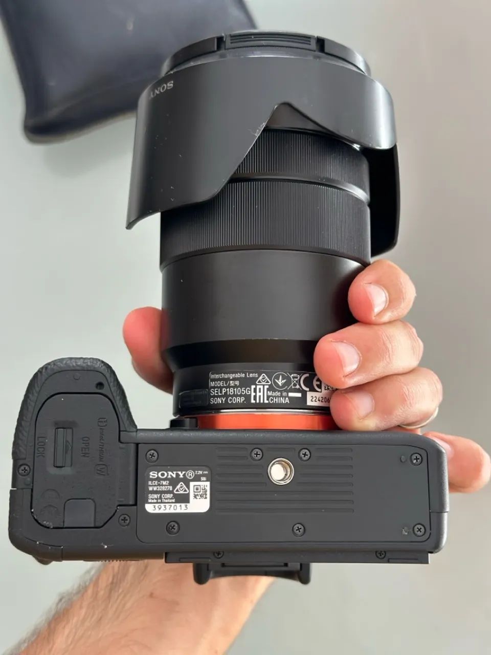 Câmera Sony A7 II + Lente Sony F4/18-105 (3000 clicks) - Foto 2