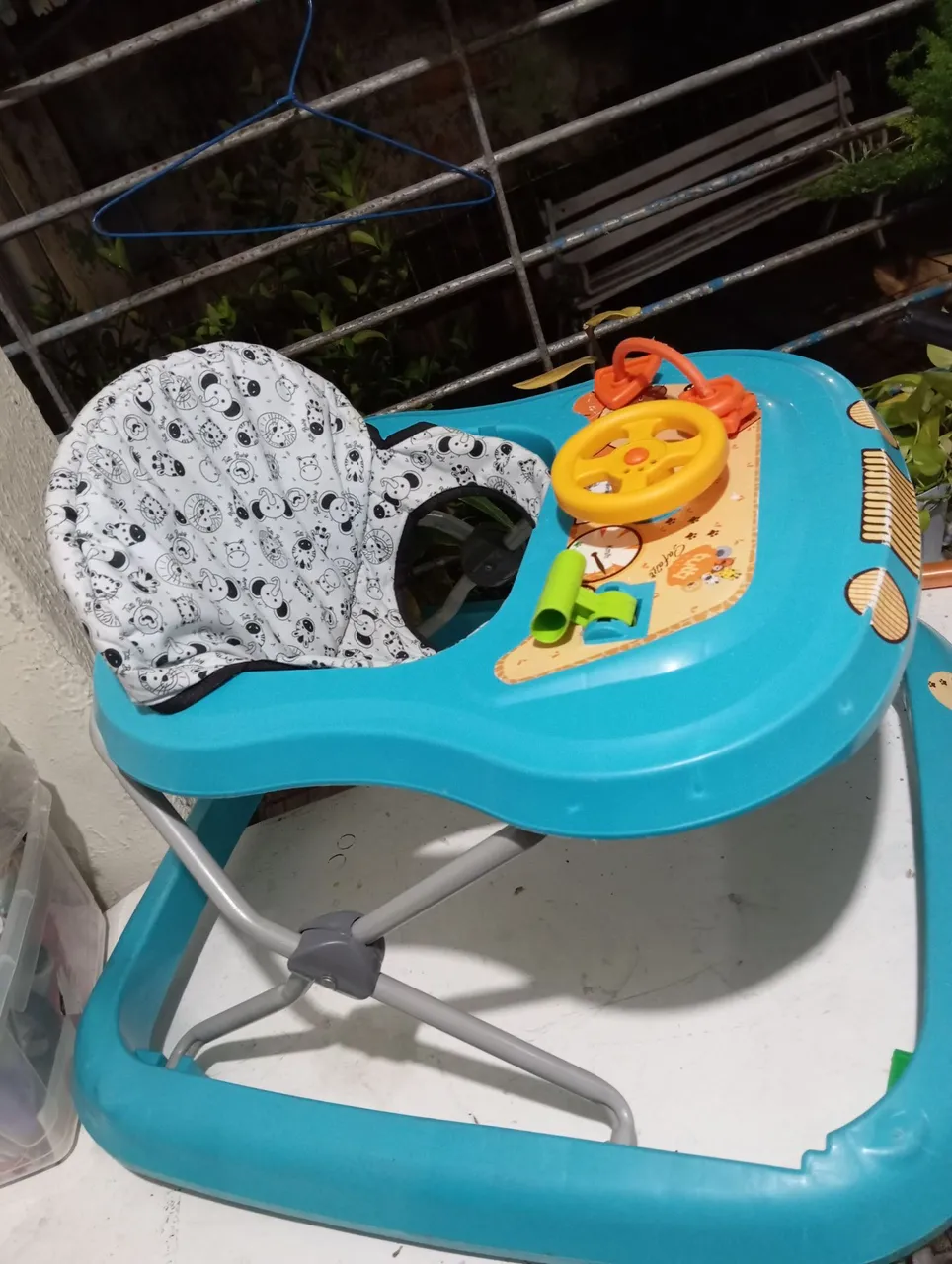 Andador Infantil Azul com Atividades