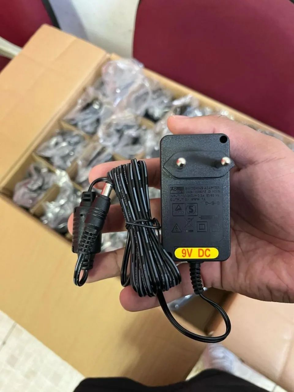 Fonte Carregador 9V DC para Aparelho Eletrônico - Foto 2