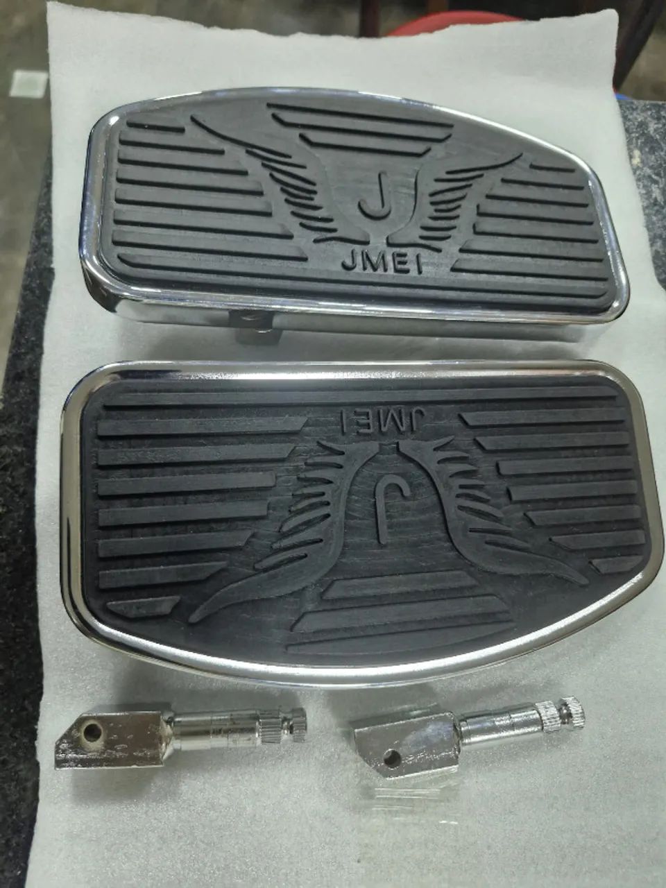 Pedaleira de moto shadow