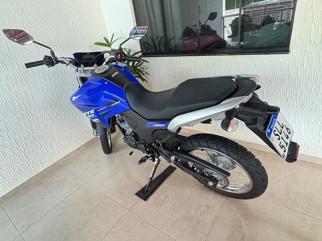 Yamaha XTZ 250 Lander - Azul - 2024