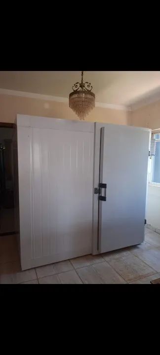 Câmara frigorífica 0 Graus - C 2,5m x L 1,2m x A 2,2m - Evaporador com Sistema Automático  - Foto 2