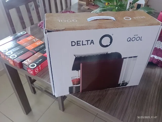 Vende se Máquina de café expresso automático Delta Qa