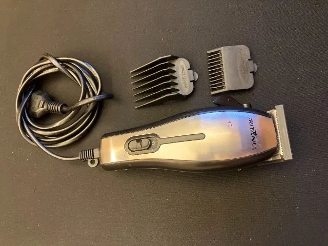 Maquina de cortar cabelo Britania 127V - Foto 2