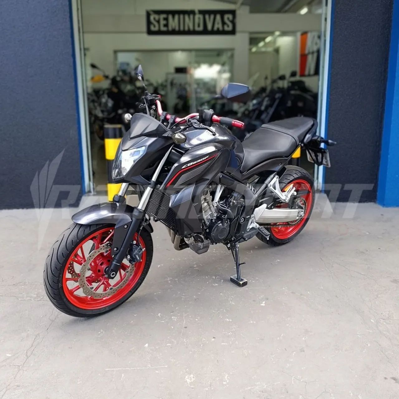 CB 650F METALLIC MATTE BLACK - Foto 5