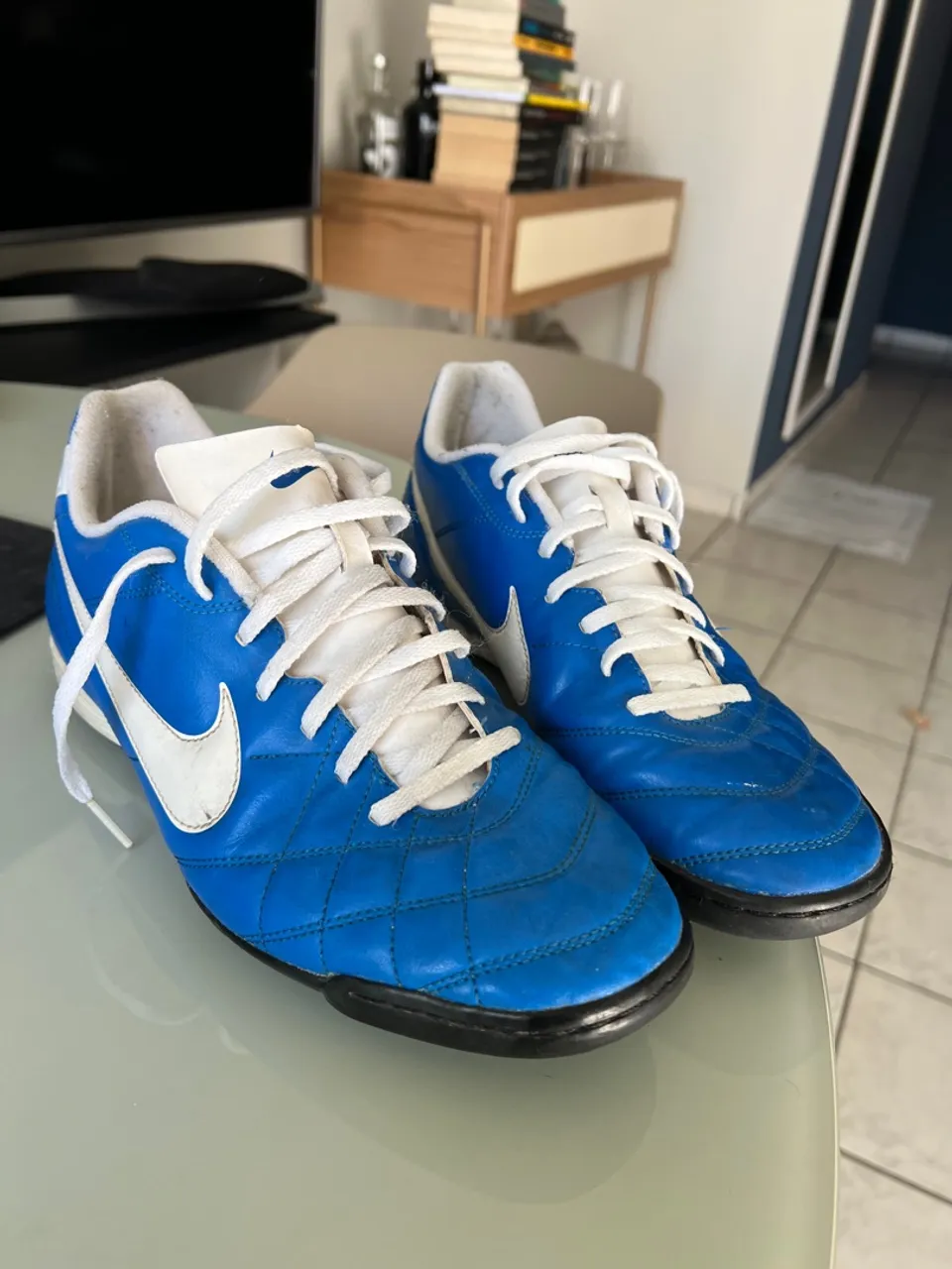 Chuteira Nike Azul 42- futebol de 7