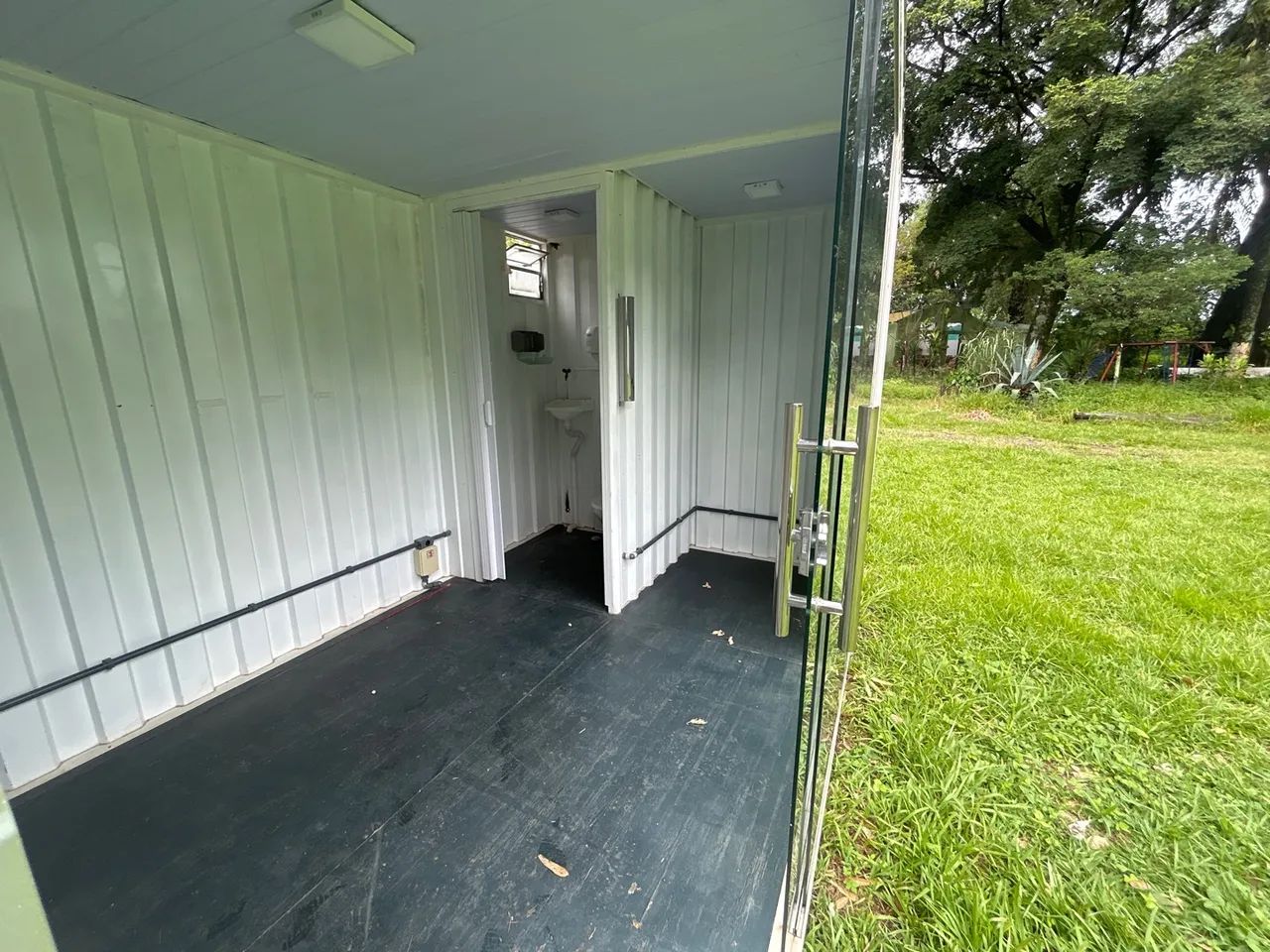 Container modificado para escritório - Foto 5