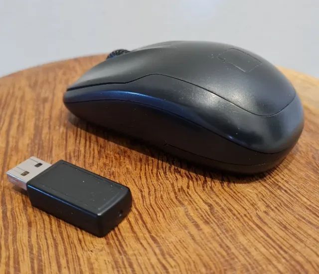 Combo Teclado e Mouse Logitech Sem fio - MK220 - Seminovo - Foto 3