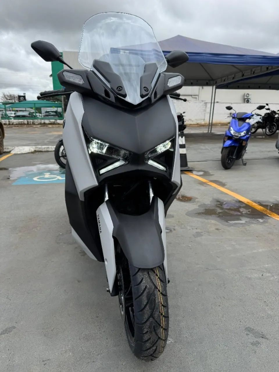 YAMAHA XMAX 300 CONNECTED 26/26  - Foto 3