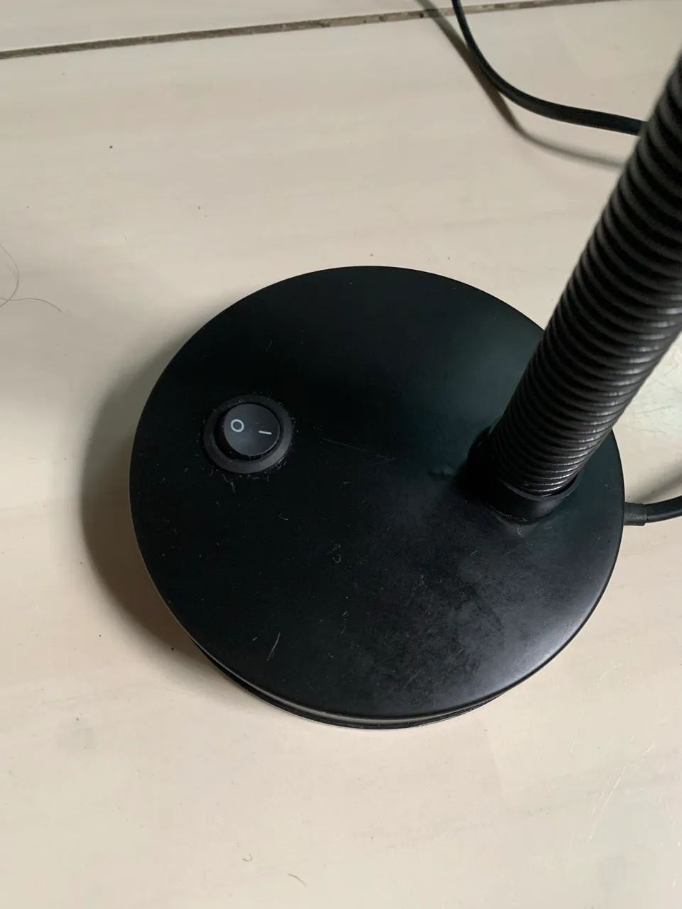 Abajur minimalista - Foto 2