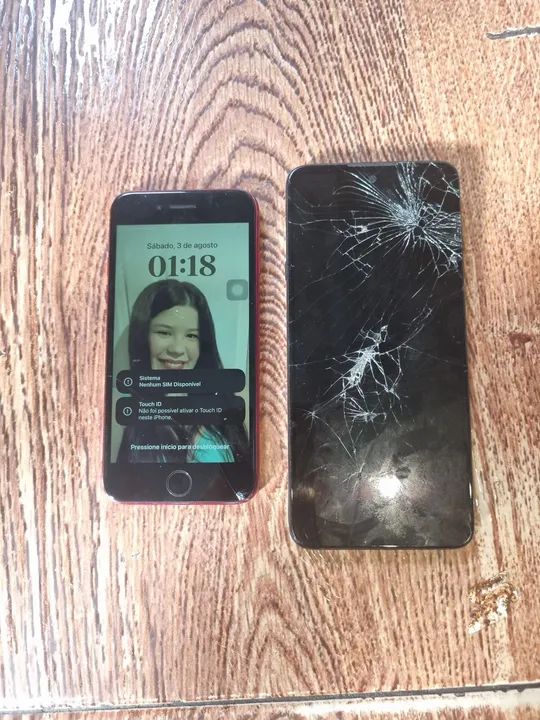 Vendo pra retirar peças, um iPhone SE, e um Motorola Edge 20 lite... - Foto 2