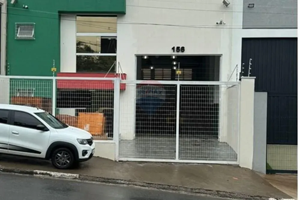 Galpão com 330m² no Jardim Miriam, para locação, por R$ 10.900,00 o pacote