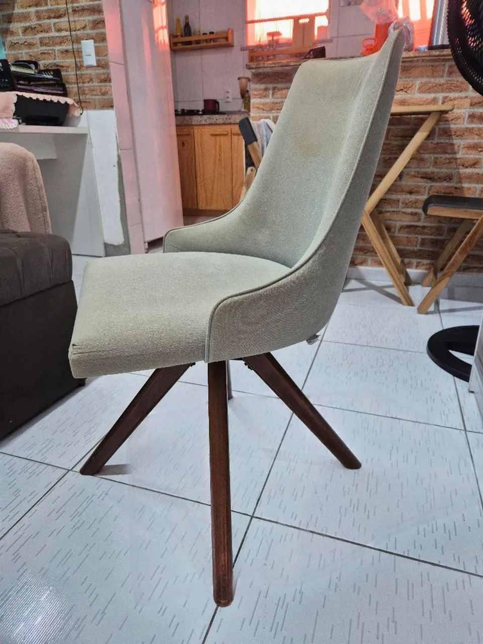Cadeira escritório Tok&Stok por menos da metade do preço  - Foto 2