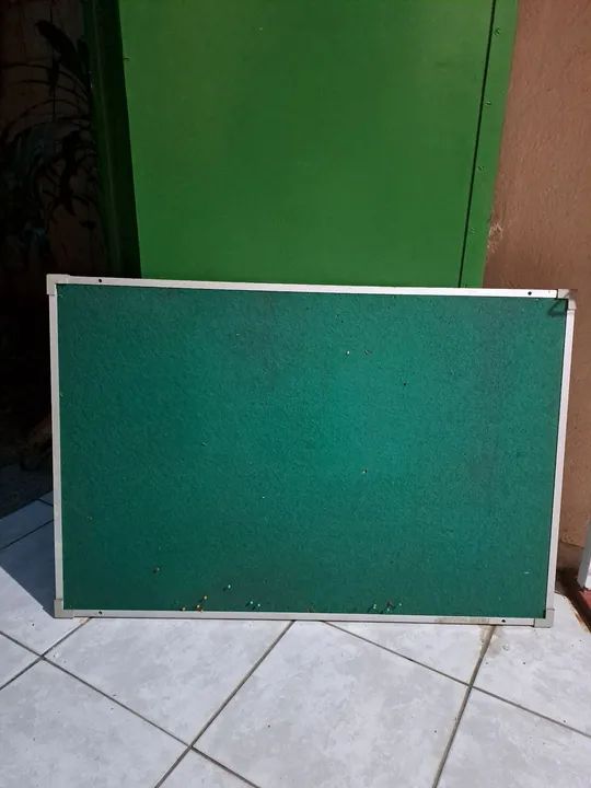 Quadro de avisos em ótimo estado! 90cm x 60cm - Foto 2