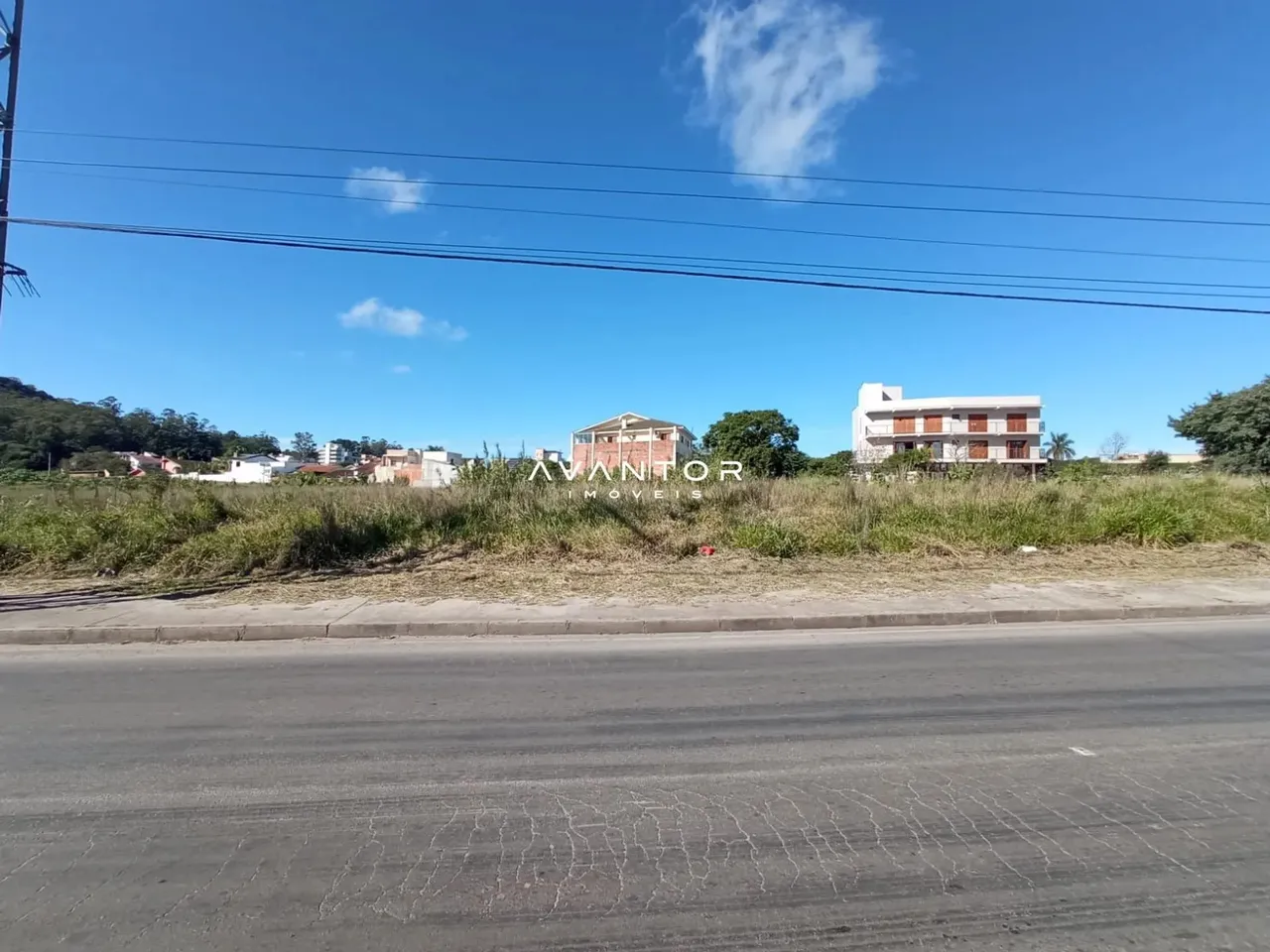 Terreno Amplo De 2400 m² para Alugar no Cerrito.