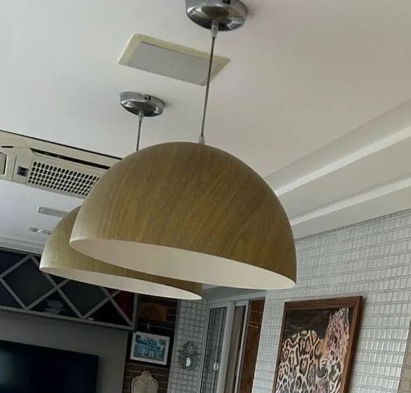 2 pendentes de sacada . Usado mas em boas condiç?es 