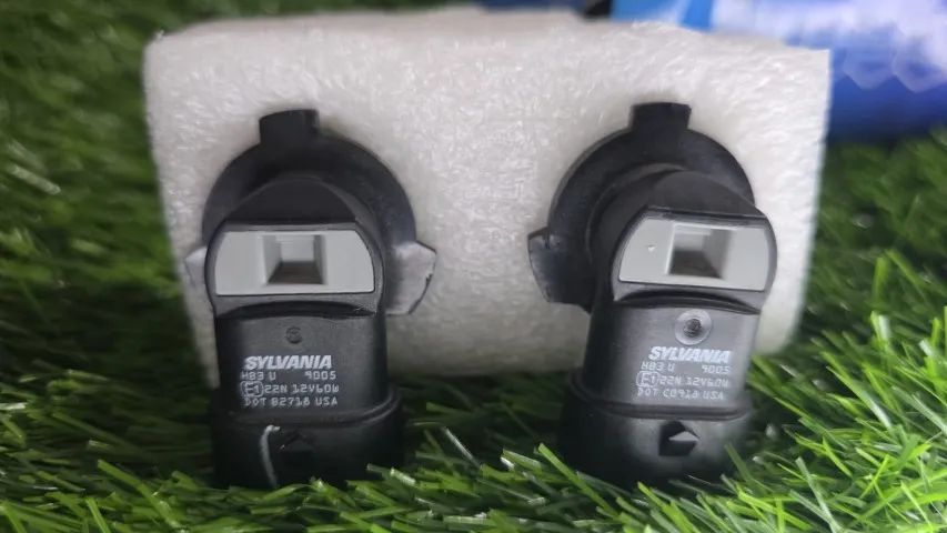 Lampada SYLVANIA HB3 U - 9005 - E1 - 22N 12V 60W DOT C0918 USA