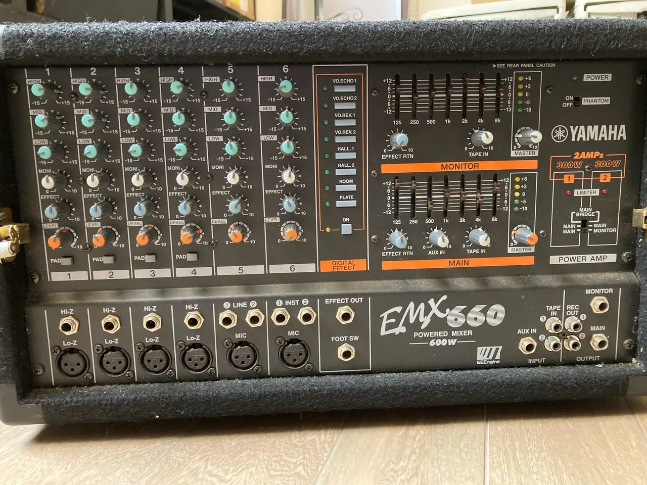 Mesa de som Yamaha EMX 660 - Foto 2